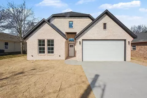 4528 Church St, Greenville, TX 75401