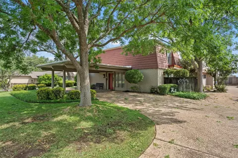 2813 Mount Carmel Dr, Waco, TX 76710