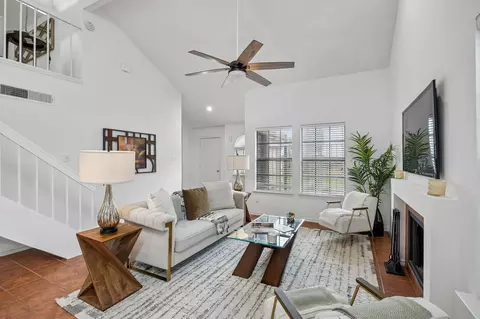 623 Rancho Cir, Irving, TX 75063