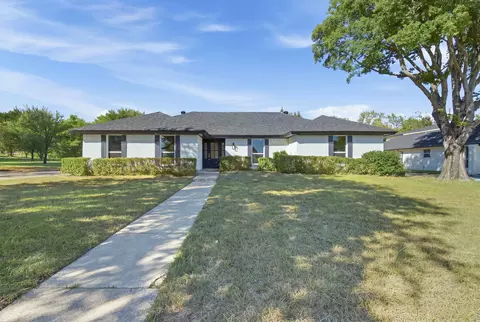316 Oak Valley Dr, Colleyville, TX 76034
