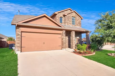 8437 Artesian Springs Dr, Fort Worth, TX 76131