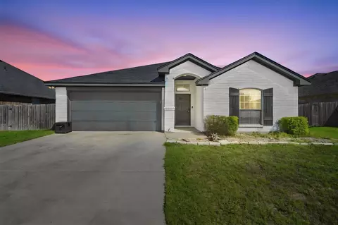 425 Stoneridge Dr, Hillsboro, TX 76645