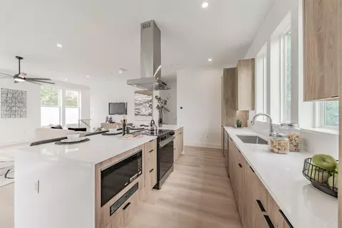 2523 Hondo Ave #103, Dallas, TX 75219