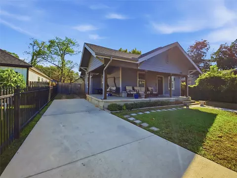1328 Elmwood Ave, Fort Worth, TX 76104