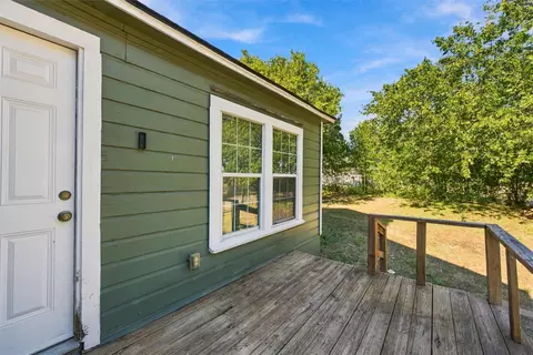 Exterior - 3301 N 23rd St, Waco, TX 76708 photo 2 of 4