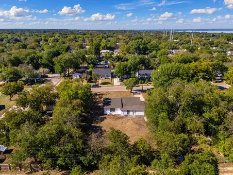 View/Area - 3709 N 22nd St, Waco, TX 76708 photo 4 of 5