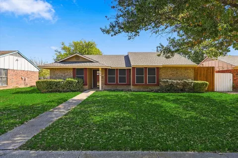 844 Woodrock Dr, Dallas, TX 75217