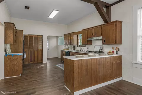 Kitchen - 422 Webb Ct, Minden, LA 71055 photo 5 of 5