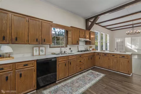 Kitchen - 422 Webb Ct, Minden, LA 71055 photo 1 of 5