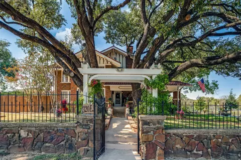 320 E 5th St, Dallas, TX 75203