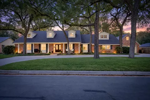 3804 Overton Park Dr W, Fort Worth, TX 76109
