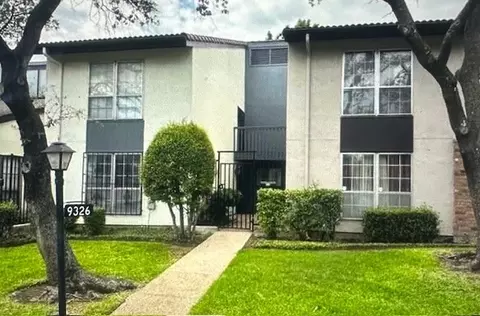 9326 Emberglow Ln, Dallas, TX 75243