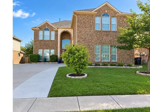 11936 Summerwind Dr, Fort Worth, TX 76244
