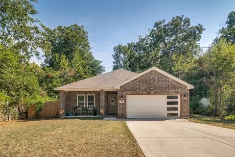 700 E Hickory St, Kaufman, TX 75142