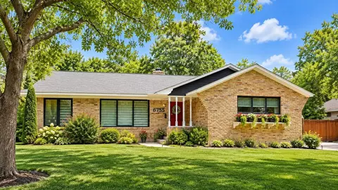 6755 E Mockingbird Ln, Dallas, TX 75214