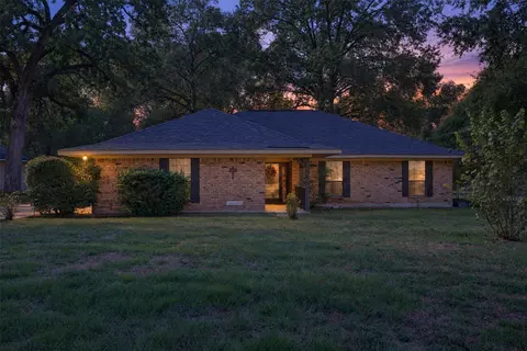 3727 Old Mooringsport Rd, Shreveport, LA 71107