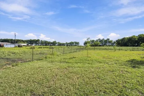 Other - 421 S Oak St, Ector, TX 75439 photo 3 of 3