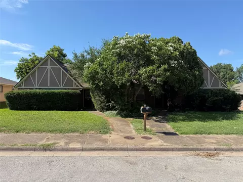 7706 Dentcrest Dr, Dallas, TX 75254