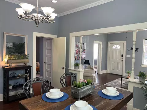 3227 Avenue I, Fort Worth, TX 76105