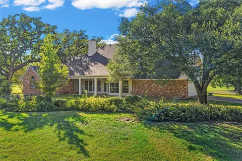 Exterior - 142 Stillwater Rd, Waco, TX 76708 photo 5 of 7