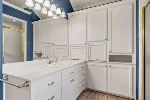 Bath - 142 Stillwater Rd, Waco, TX 76708 photo 3 of 5