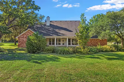 Exterior - 142 Stillwater Rd, Waco, TX 76708 photo 6 of 7