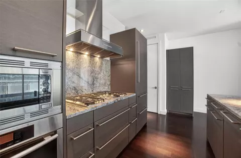 2900 Mckinnon St #403, Dallas, TX 75201