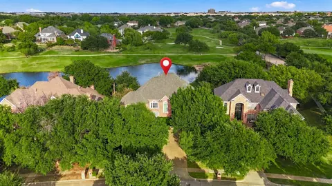 2122 Clearspring Dr N, Irving, TX 75063