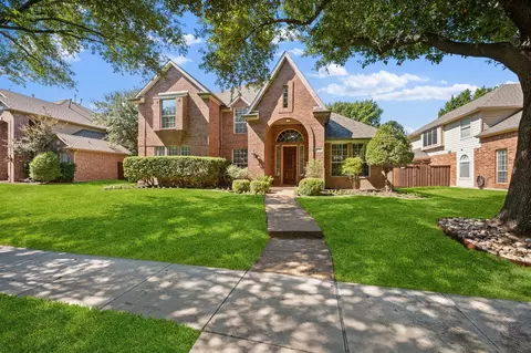 8301 Bartley Cir, Plano, TX 75025