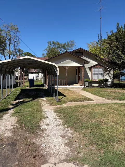 809 E Palestine, Mexia, TX 76667
