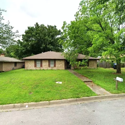 216 Churchill Ave, Corsicana, TX 75110