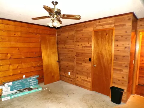 Bedroom - 175 Brown Rd, Springhill, LA 71075 photo 2 of 4