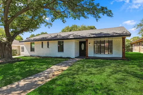 115 N Venice Dr, Duncanville, TX 75116