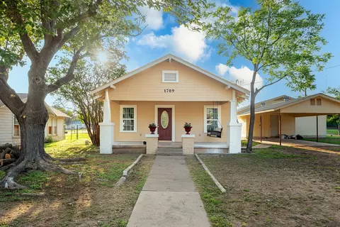 1709 S Blackburn, Brady, TX 76825