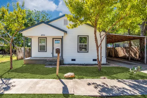 2711 Springdale St, Dallas, TX 75210