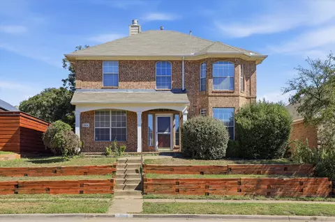 1814 Oak Bend Ln, Garland, TX 75040