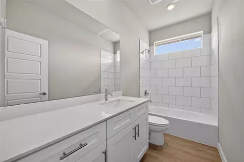 Bath - 700 Celestial Way, Fort Worth, TX 76008 photo 3 of 3