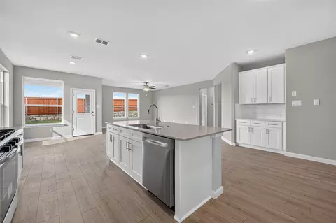Kitchen - 700 Celestial Way, Fort Worth, TX 76008 photo 3 of 3