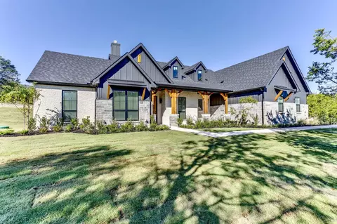 4990 Veal Station Rd, Weatherford, TX 76085