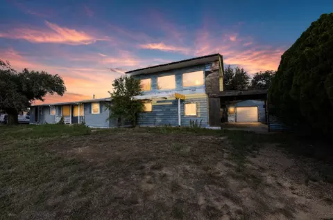 101 E Davis St, Sanford, TX 79078