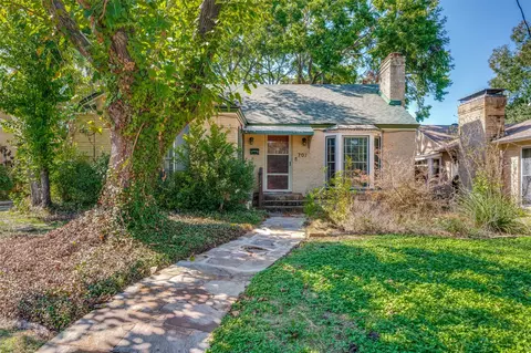 707 N Oak Cliff Blvd, Dallas, TX 75208