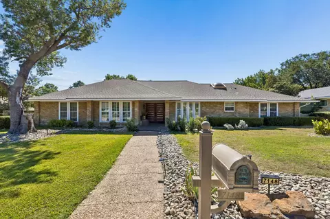 7148 Roundrock Rd, Dallas, TX 75248
