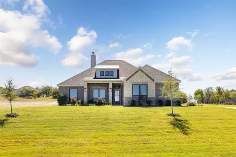 104 Oak Meadow Ln, Weatherford, TX 76085