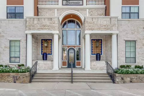 8616 Turtle Creek Blvd #214, Dallas, TX 75225
