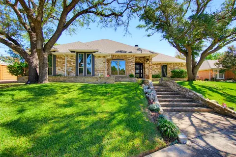 7414 Windmill Ln, Garland, TX 75044