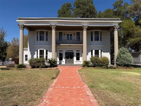 1012 W 3rd Ave, Corsicana, TX 75110