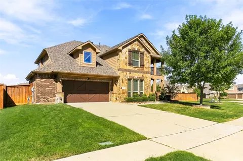 2820 Mariposa Dr, Grand Prairie, TX 75054