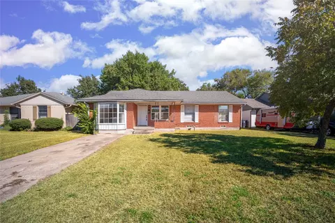 2823 San Marcus Ave, Dallas, TX 75228
