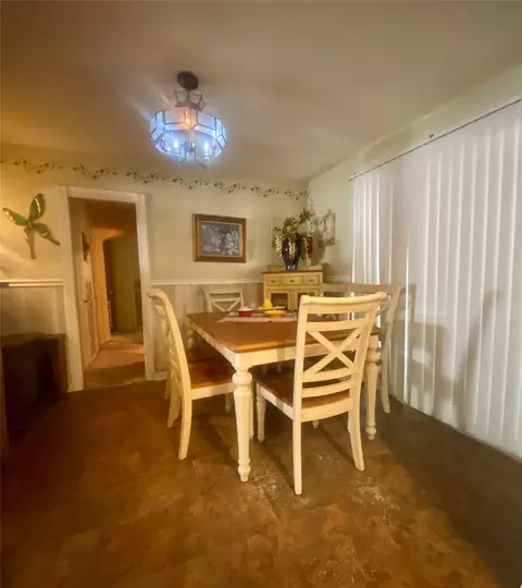 Dining - 201 N Main, Randolph, TX 75475 photo 1 of 1