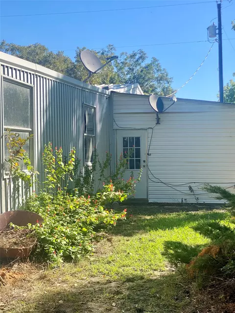 Exterior - 201 N Main, Randolph, TX 75475 photo 9 of 12